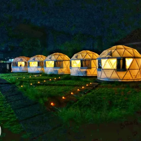 Hotel Igloo Glamping Bali